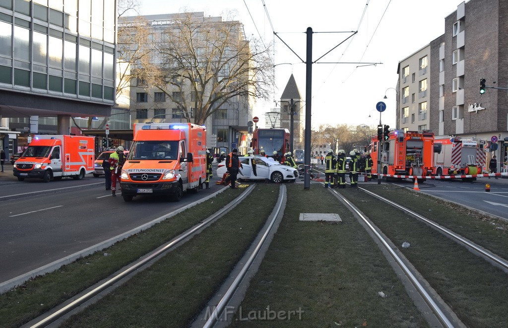 VU PKW Strab Koeln Mitte Pipinenstr Hohestr P021.JPG - Miklos Laubert